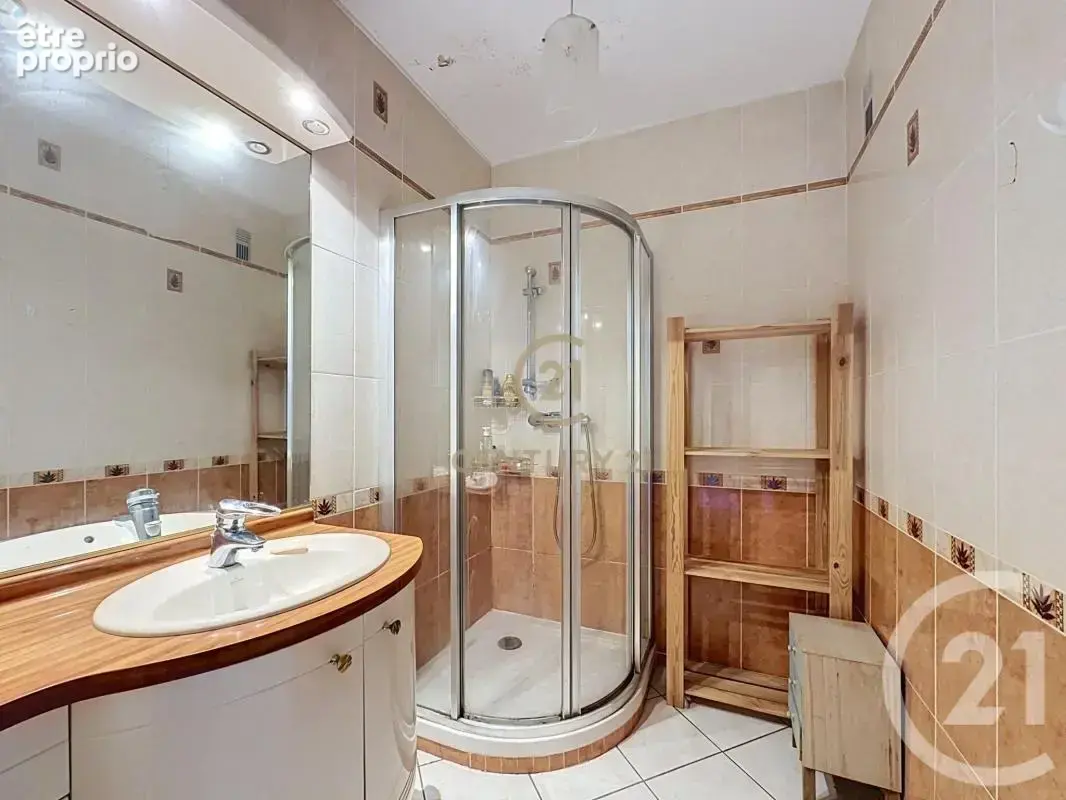 Appartement 4 pièces 99 m² à vendre à Lyon-8e (69008) - photo 10