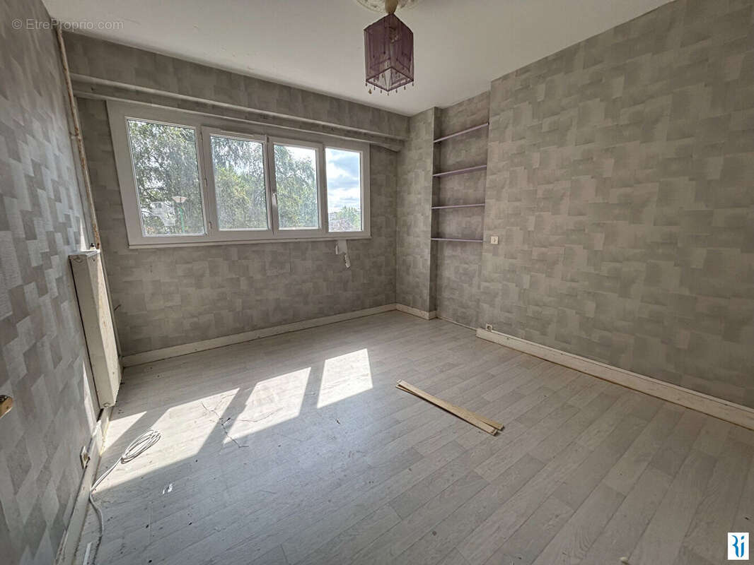 A vendre appartement T5 à Bihorel avec balcon - photo 6