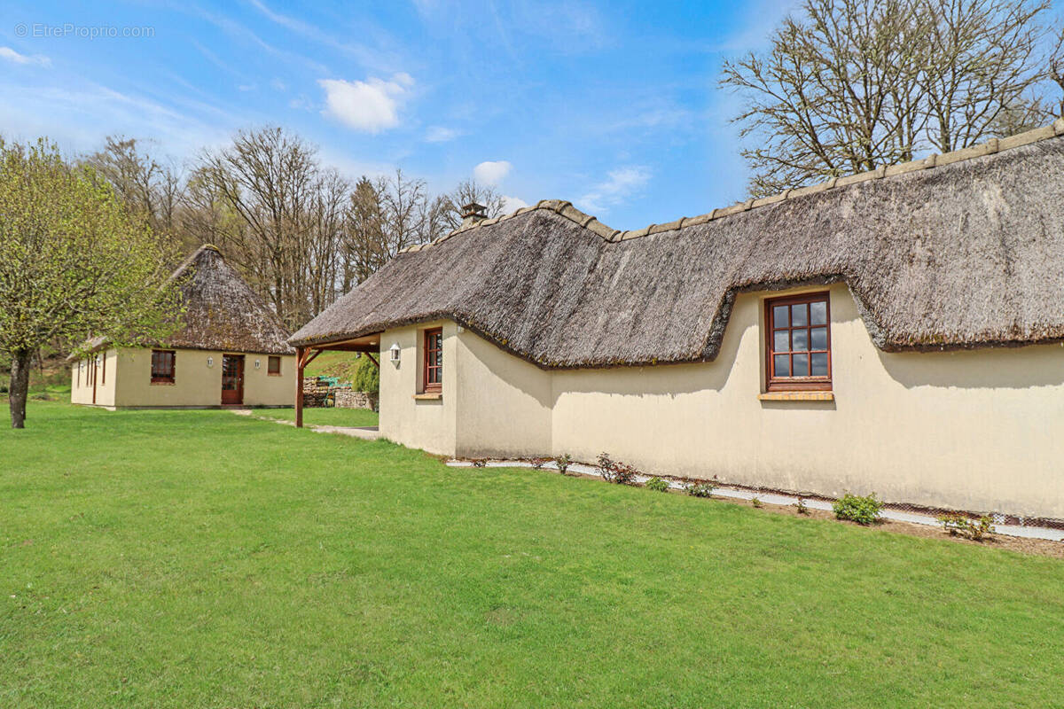 Maison à PEYRELEVADE