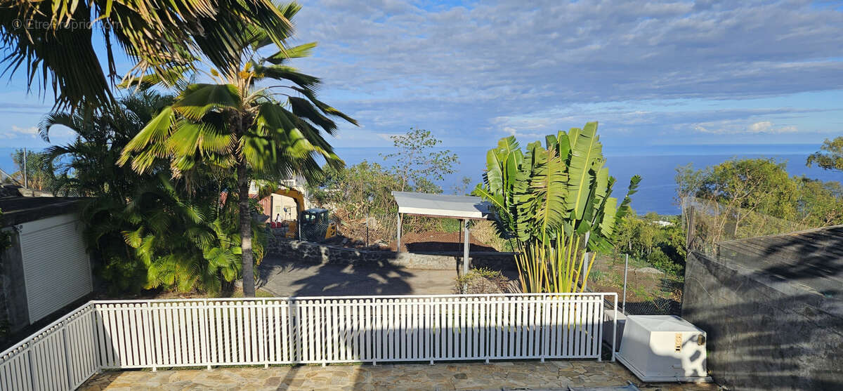 NOUVEAU PRIX! Grande villa avec piscine, Piton St Leu. - photo 12