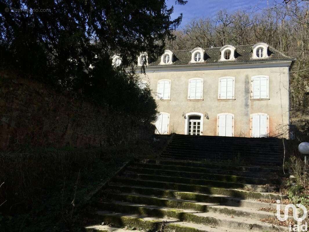 Maison 800 m² à Figeac  - photo 5