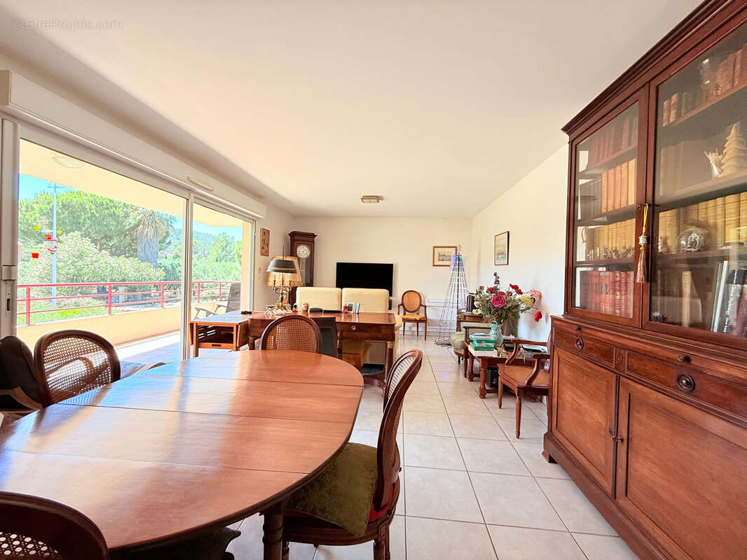 Appartement à HYERES