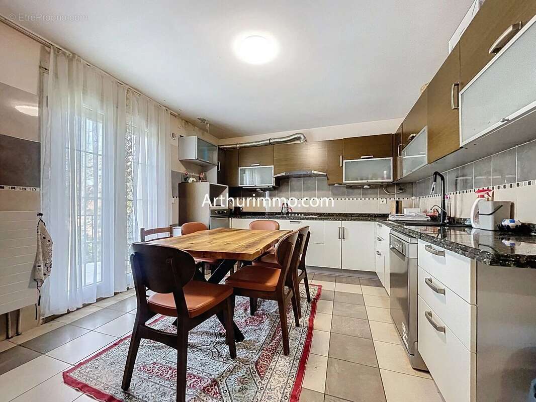 Maison à CORBEIL-ESSONNES