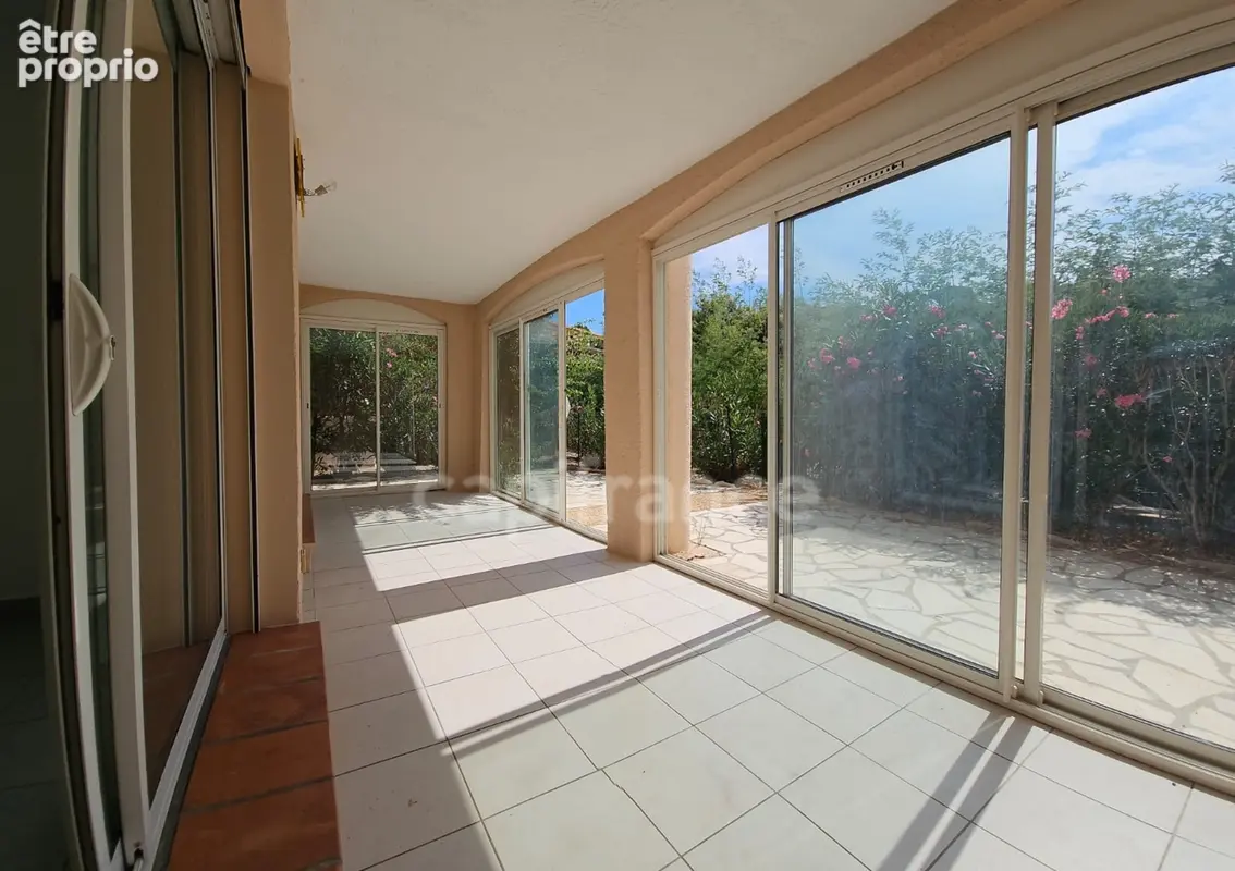 Appartement à vendre 3 pièces avec terrasse et parking Bormes les Mimosas (83) - photo 5