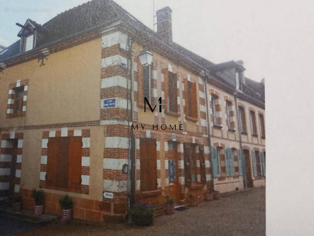 Maison à LONGNY-AU-PERCHE