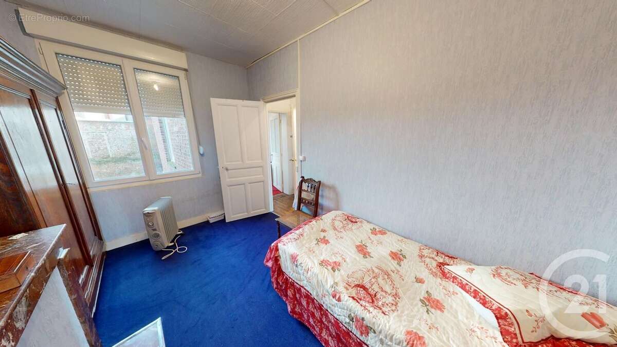 Maison à SAINT-QUENTIN