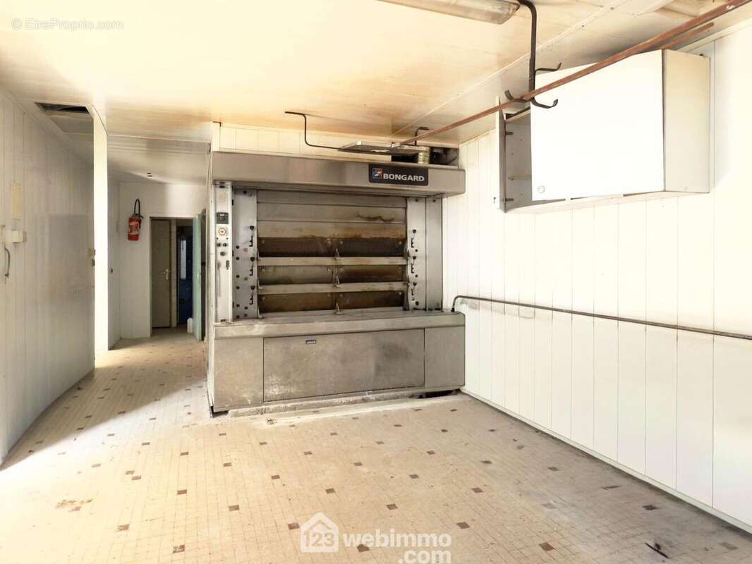 ...l&#039;ancien fournil de la boulangerie... - Appartement à MAZE