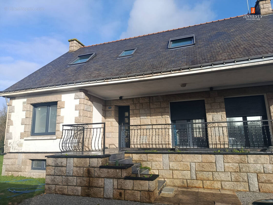 Maison à LANGUIDIC