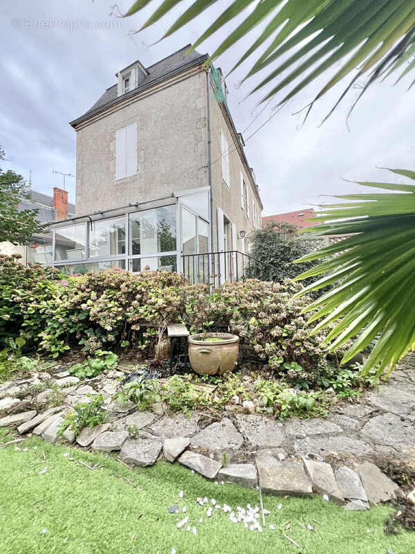 Maison Bourgeoise avec jardin et espace professionnel - photo 14