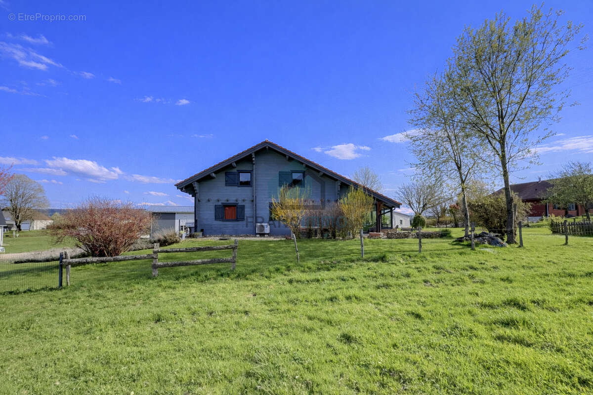Maison à CHAMESEY