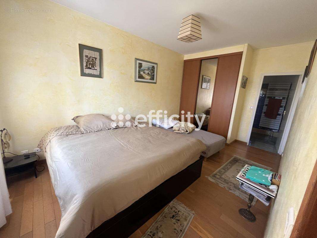 Maison à OUISTREHAM