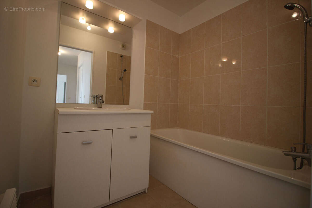 Appartement à LE PLESSIS-BELLEVILLE