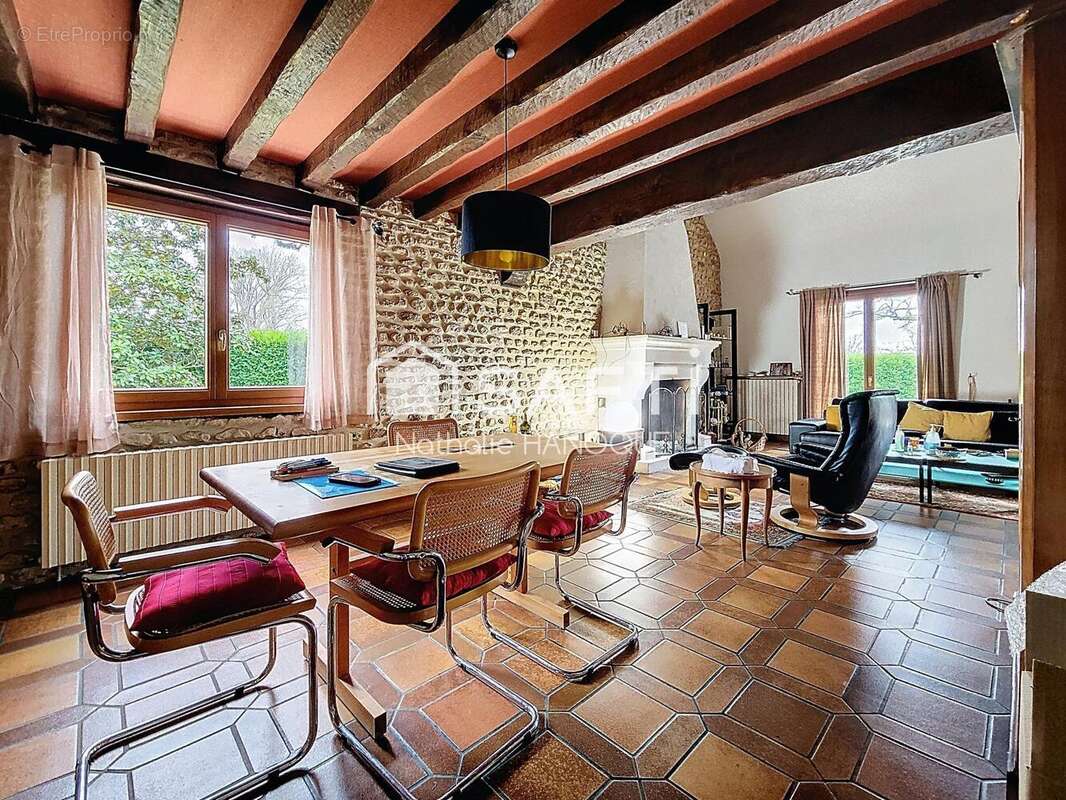 Photo 8 - Maison à HOUDAN