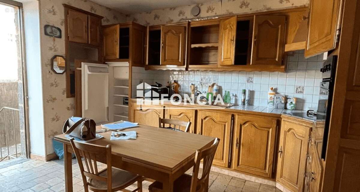 Maison à FRESNAY-SUR-SARTHE