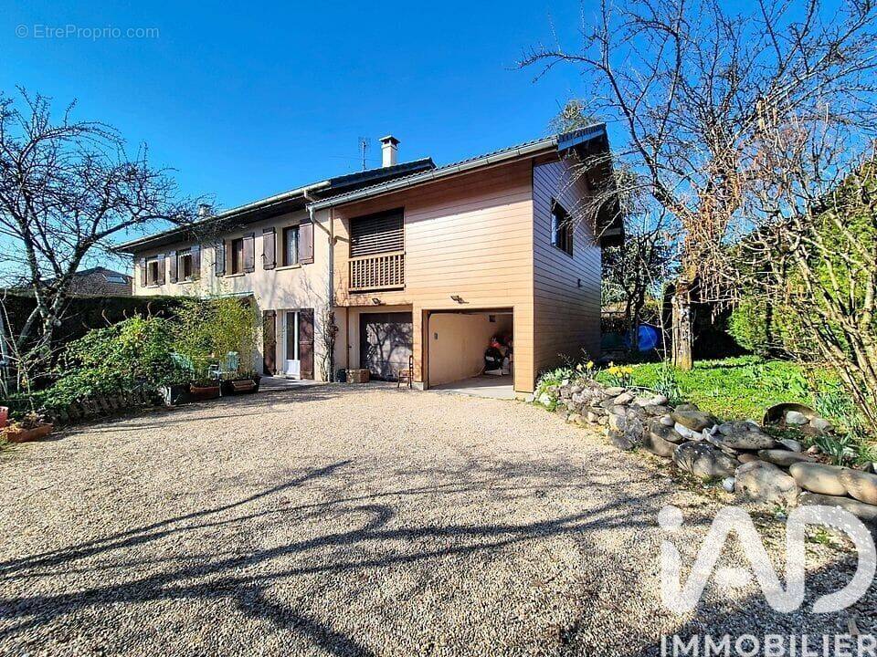 Photo 1 - Maison à SAINT-PIERRE-EN-FAUCIGNY