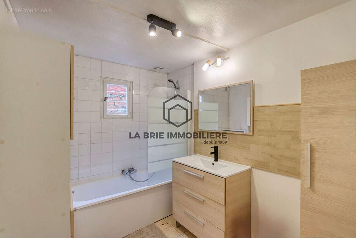 Maison 76 m² à Boissy-Saint-Leger  - photo 4