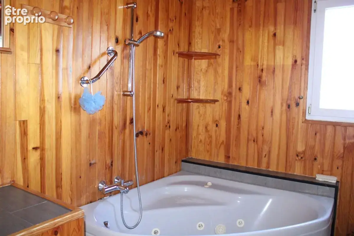 Exclusivité Naussac face au Lac Maison  5 pièce(s) 168 m2 avec une vue panoramique - photo 10