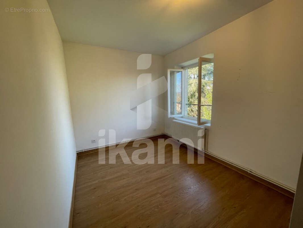 Appartement à PONT-EVEQUE