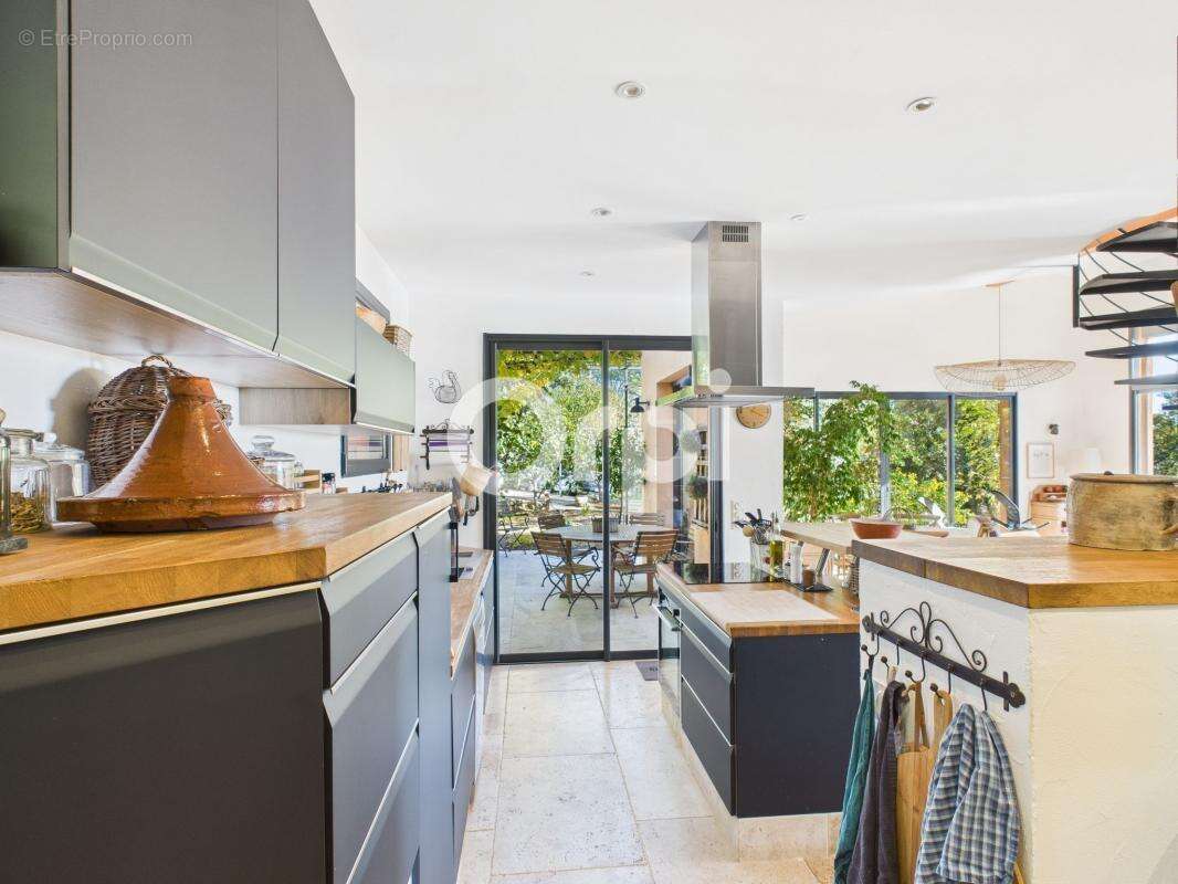 Maison à MONTAUROUX