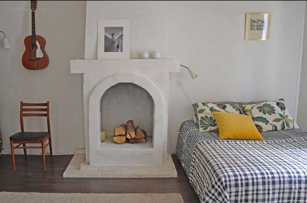 Appartement à MARSEILLE-4E