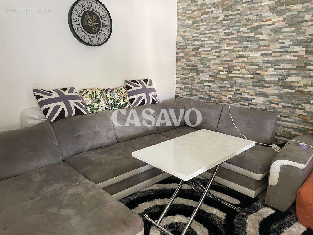 Appartement à VALLAURIS