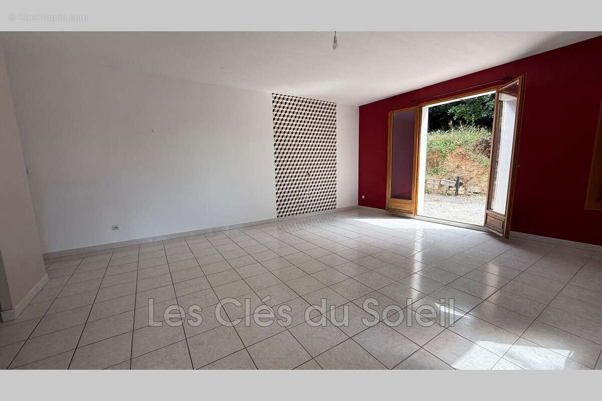 Maison à LA CELLE