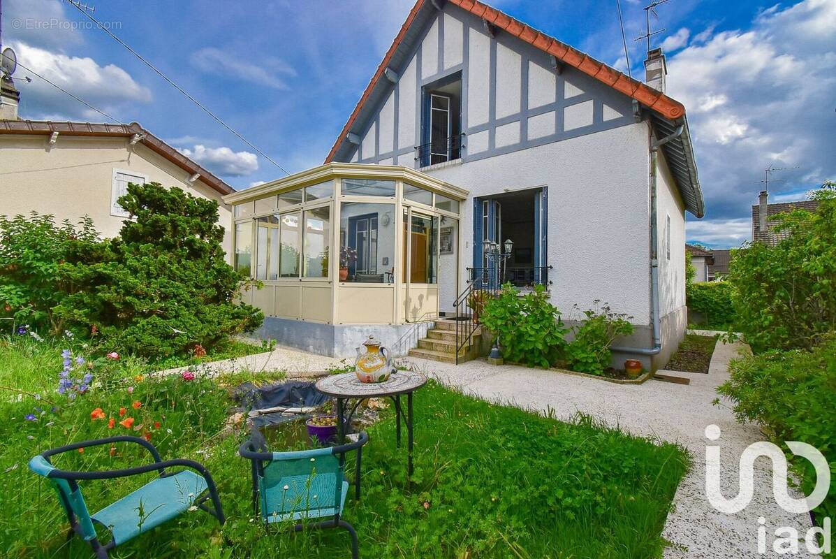 Photo 1 - Maison à GAGNY