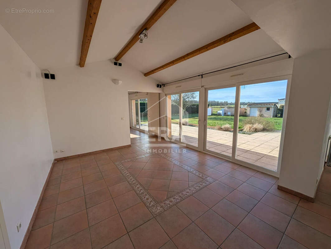 Maison à MONTPON-MENESTEROL