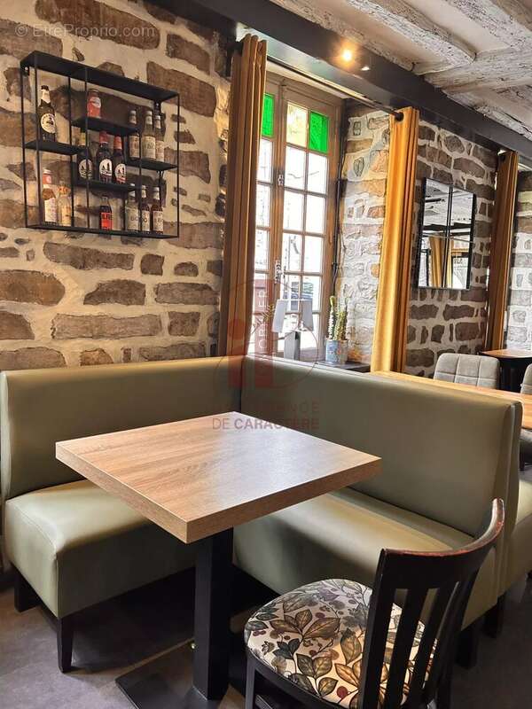 Commerce à MILLY-LA-FORET