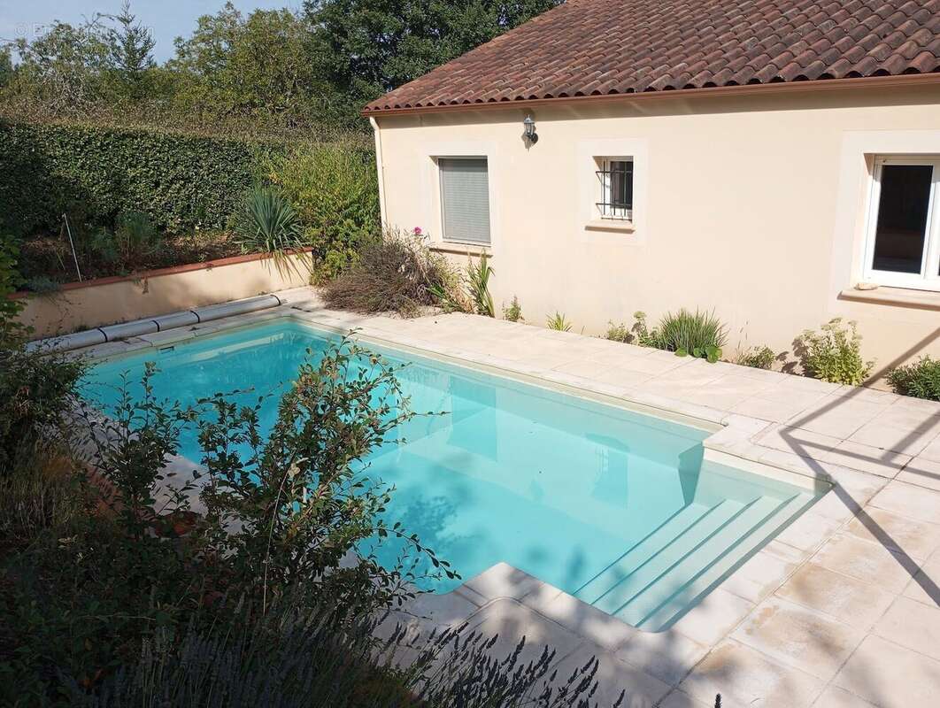 Maison à DOUELLE