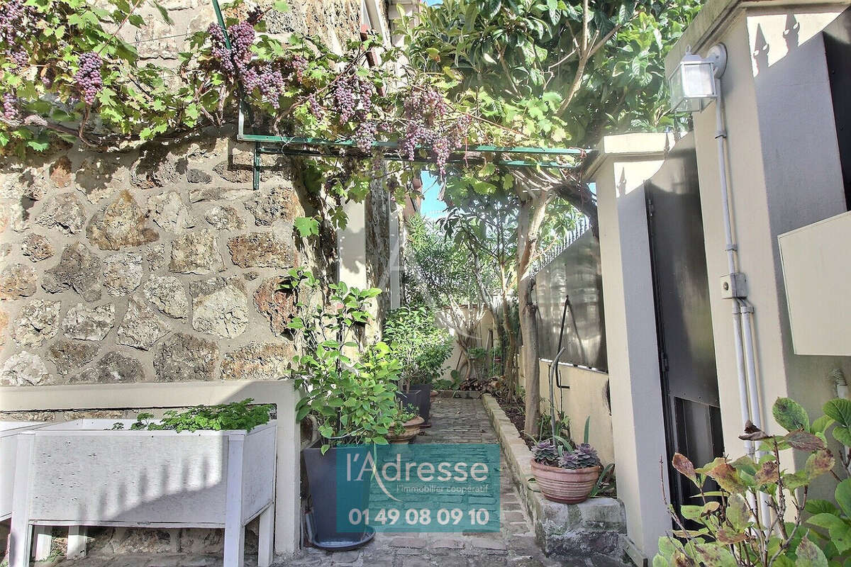 Appartement à L&#039;HAY-LES-ROSES