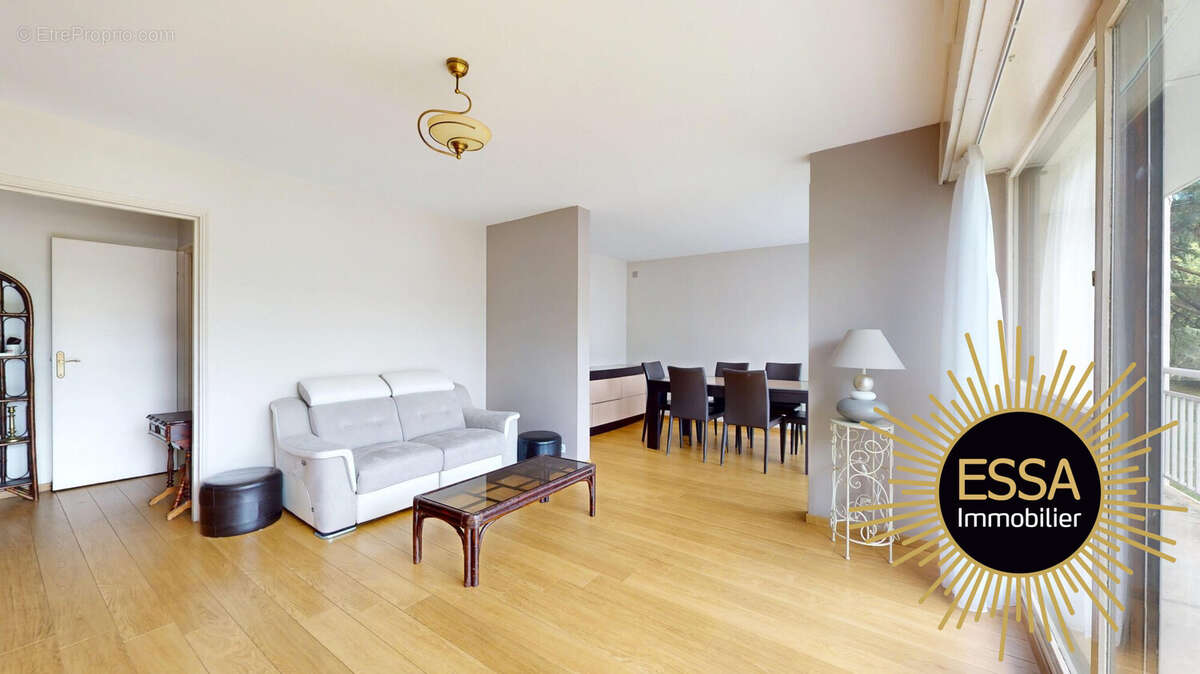 Appartement 79 m² à Velizy-Villacoublay  - photo 2