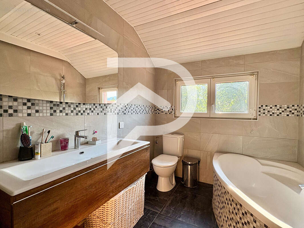 Maison à PFAFFENHEIM