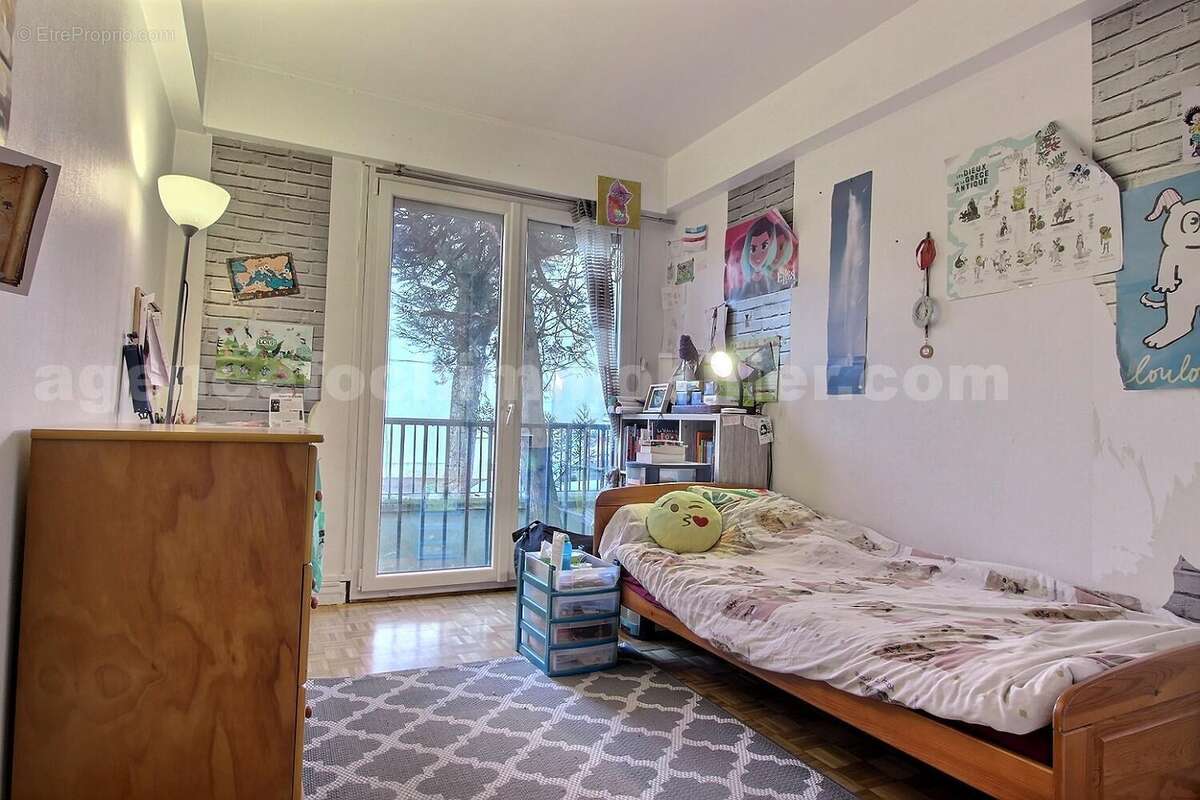 exposio_133575096 - Appartement à SAINT-MAUR-DES-FOSSES