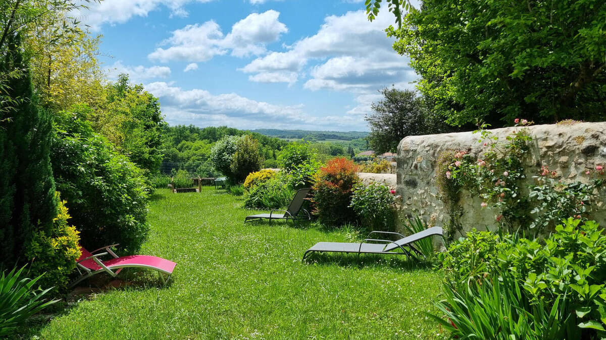 20230516_135916 - Maison à NONTRON