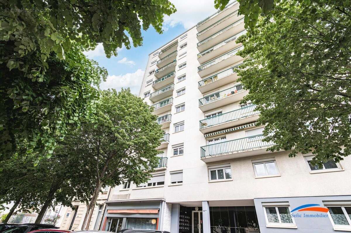   - Appartement à REIMS