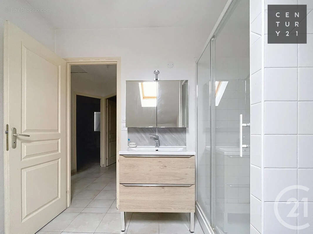 Appartement à SAINT-ANDRE-LES-VERGERS