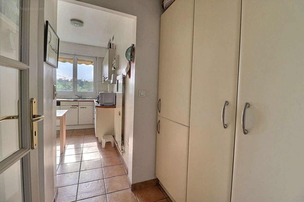 Appartement à L'ETANG-LA-VILLE