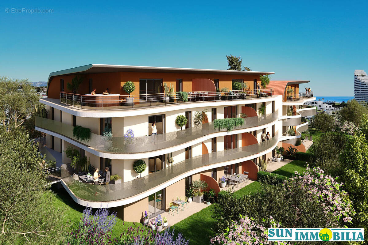 Appartement à VILLENEUVE-LOUBET