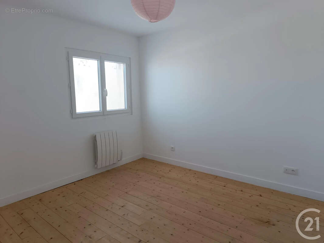 Maison 84 m² à Saint-Antoine-Sur-L'isle  - photo 6