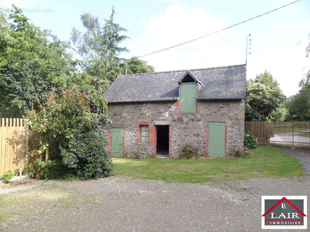 Maison à SAINT-LEONARD-DES-BOIS