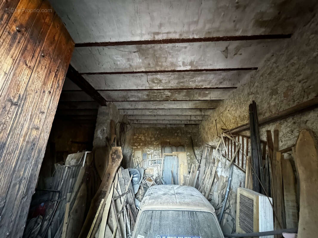 Appartement à COMPS-SUR-ARTUBY