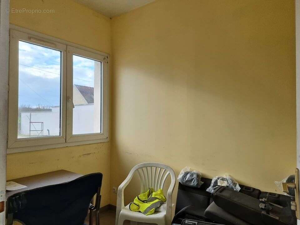 Local + appartement - photo 8