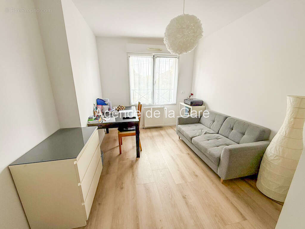 Maison à SARTROUVILLE