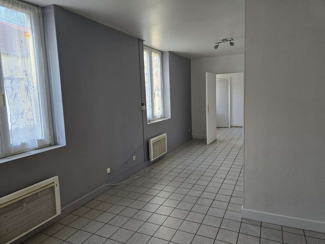 Maison à VARENNES-SUR-ALLIER