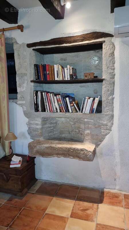 Ancier évier chambre RDC - Maison à GRAMAT