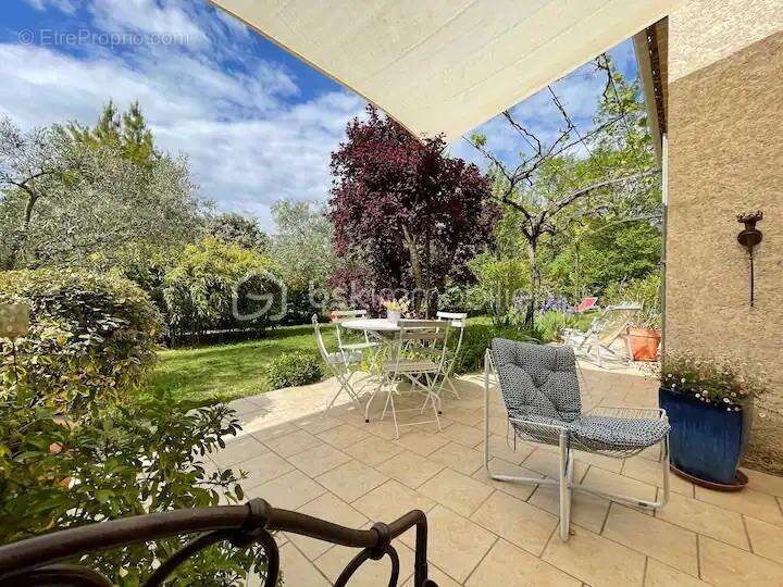 Maison à PIERREVERT
