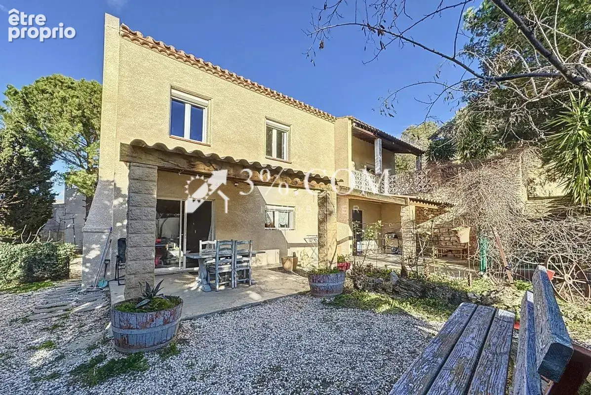 Charmante Maison de 178 m2 dans propriété avec terrain, Port - photo 12