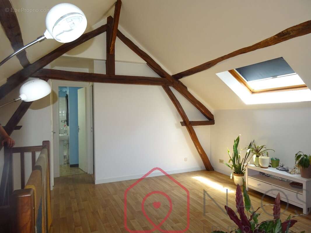 Maison à IVOY-LE-PRE