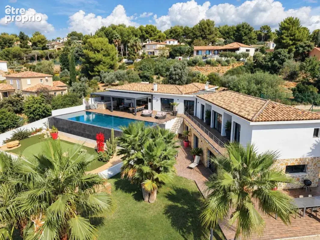 A vendre la cadiere d'azur 83740 luxueuse villa contemporaine avec vue mer - photo 2